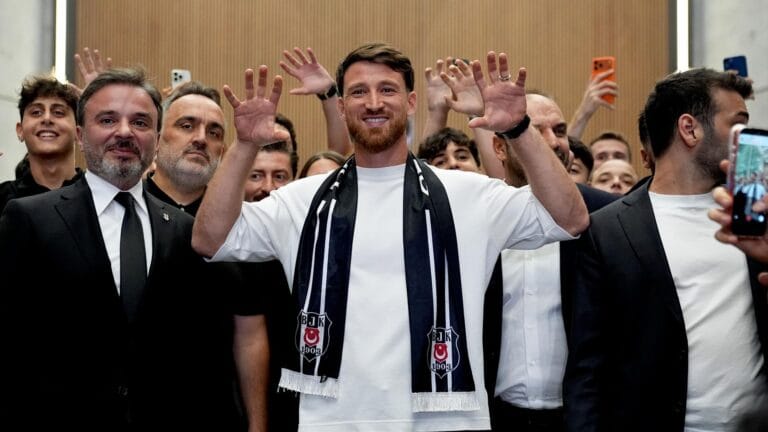 Salih Özcan İstanbul’a Geldi: Beşiktaş’ın Yeni Transferi