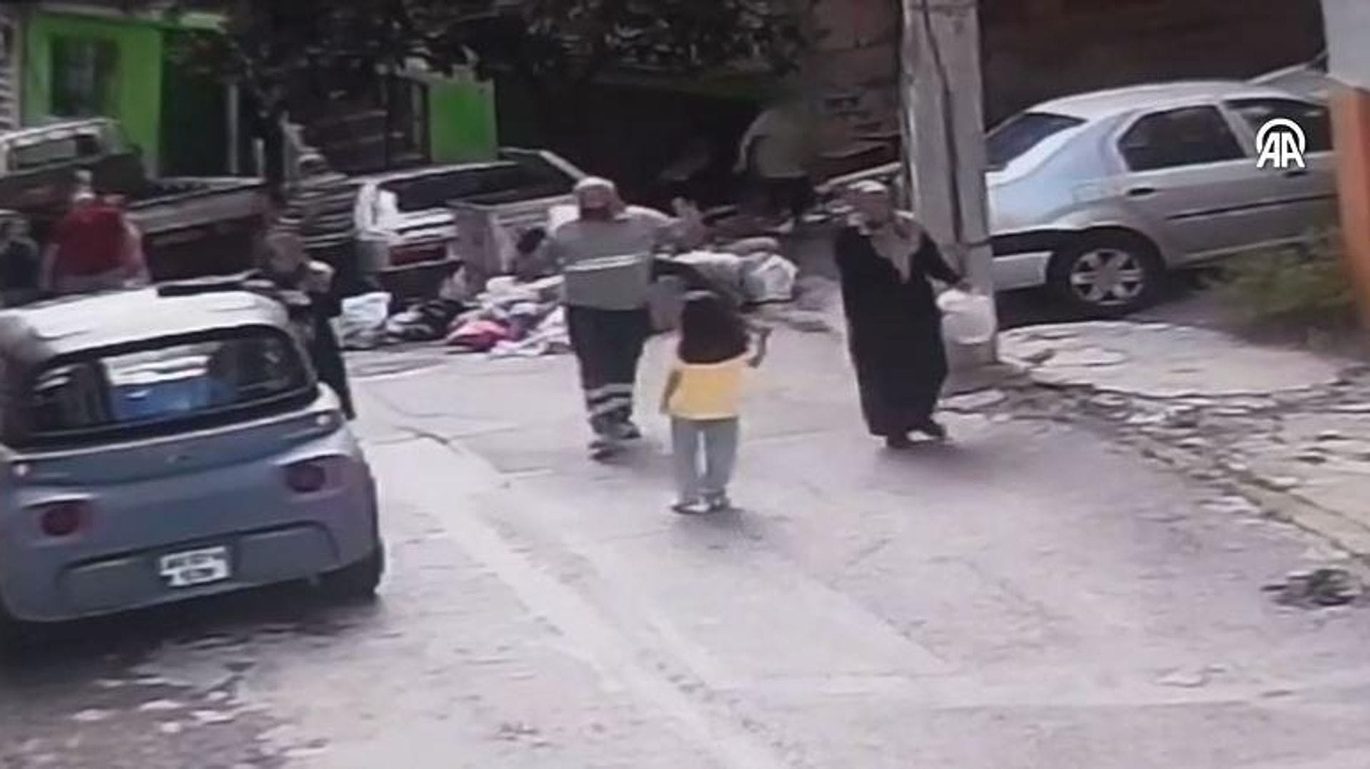Eşinin Attığı Çöp Konteynerinde Bulundu: 400 Bin Liranın Hikayesi