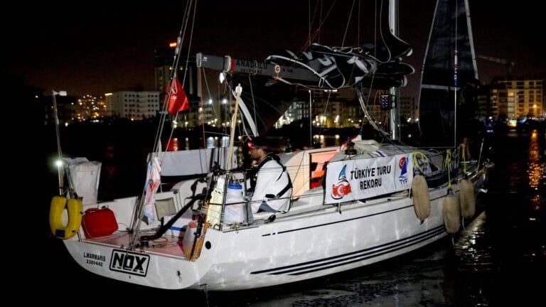 National Sailor Dogukan Kandemir Achieves Miracle: From Hopa to Iskenderun in Record Time