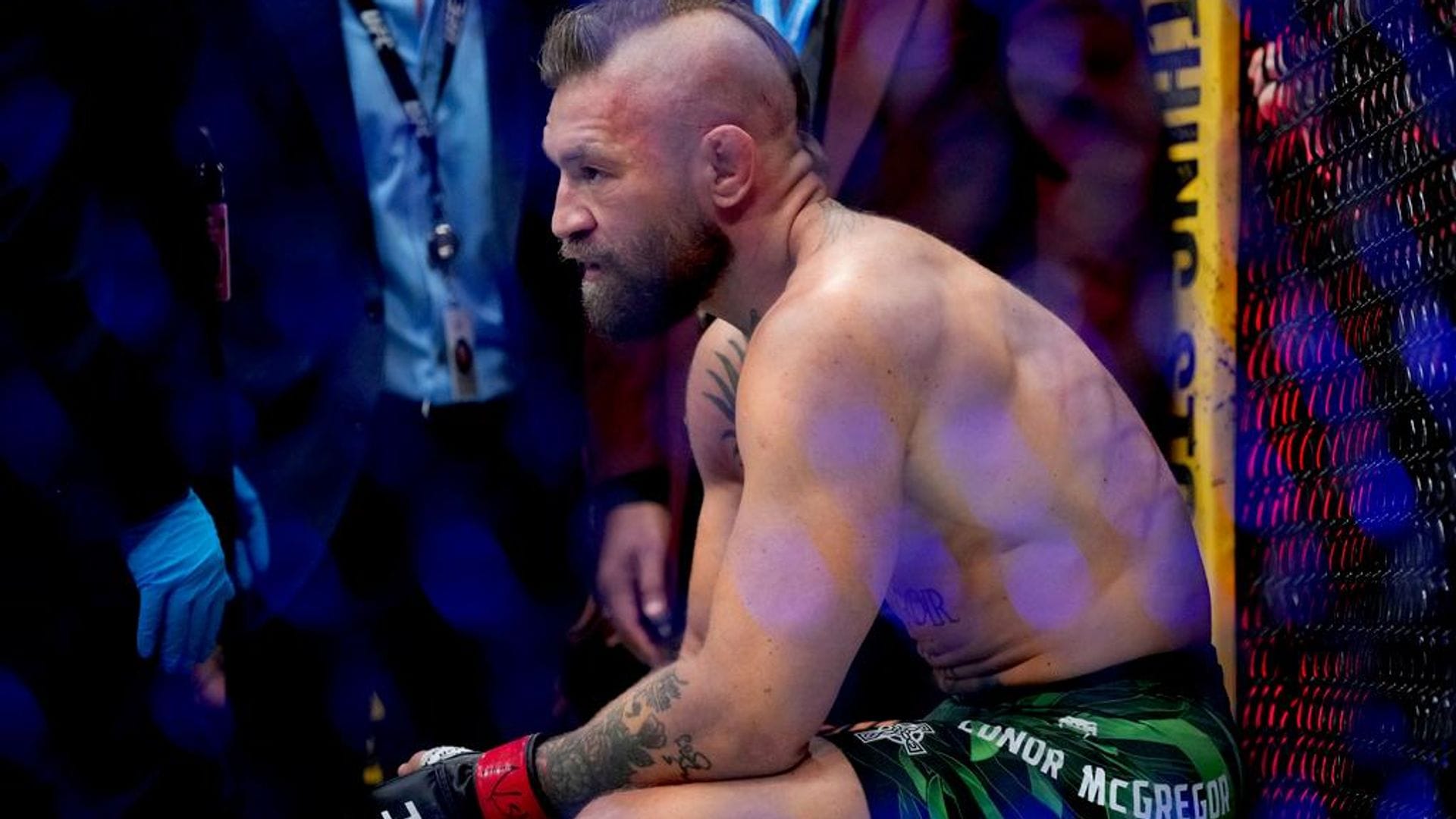 Conor McGregor’un Dördüncü Turda Yaralanmasıyla Maçı 69 Saniyede Bitti