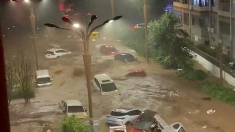 Severe Floods Hit Northern China: Roads Underwater, Thousands Stranded