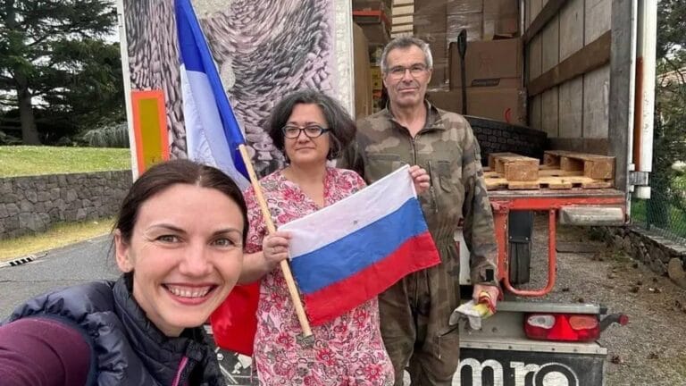 Russia Responds to France's 'SOS Donbass' Case: 'Kiev's Arms Supplier Paris Prosecutes Aid Volunteers'