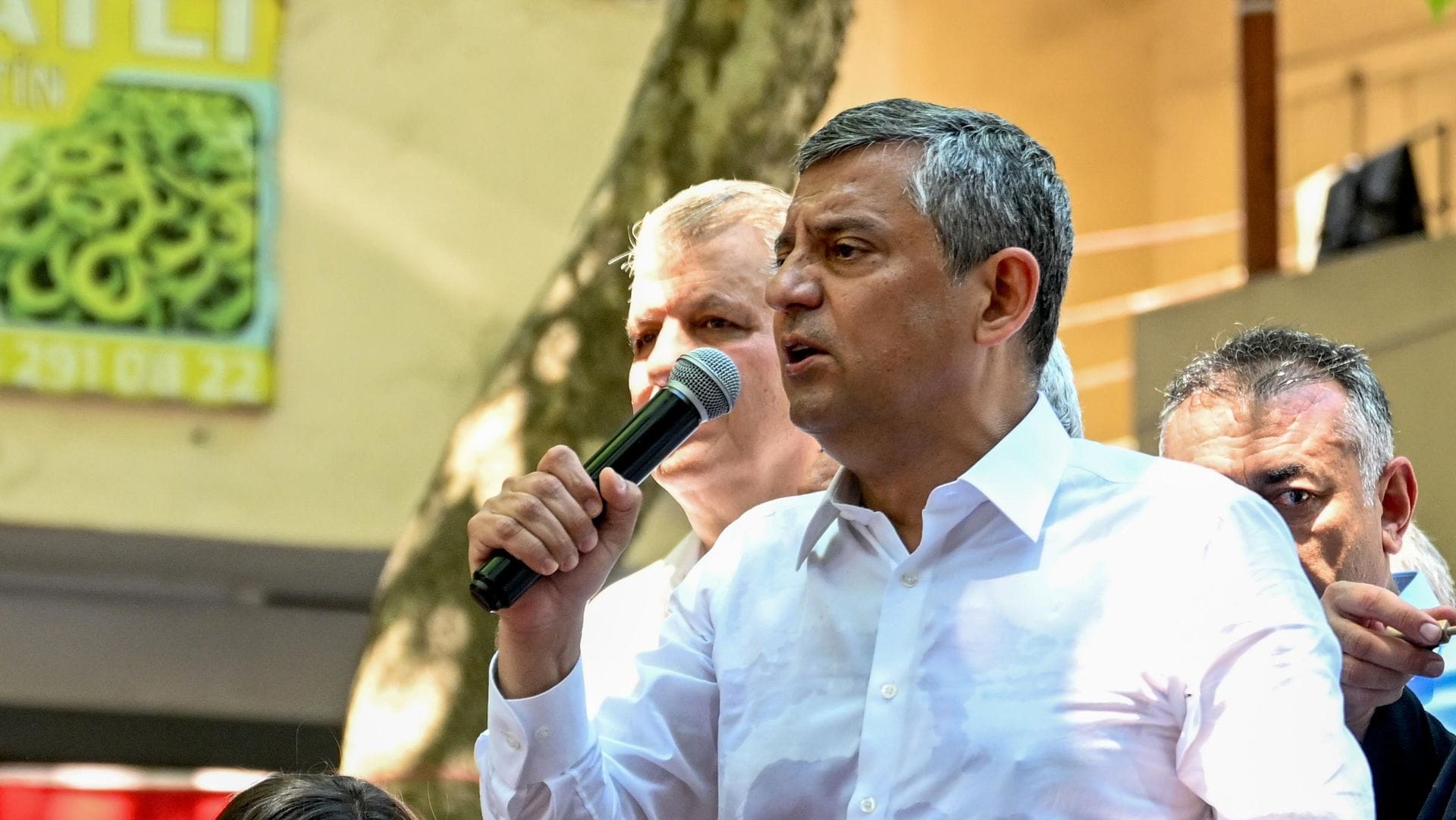 CHP’li Özel’den 15 Temmuz Mesajı: ‘Meclis’i Teslim Etme Kararlılığındayım’