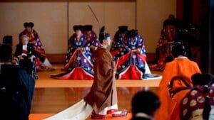 Japonya İmparatorluk Hanedan Yasası Erkek Varis Azalması Nedeniyle Revize Edildi