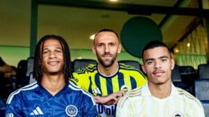 Fenerbahçe’de Yeni Dönem Başladı: İmza Töreni Düzenlendi