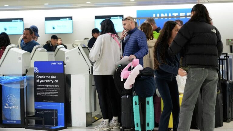 Avrupa Birliği Sınırlarında Dijital Sistemle Pasaport Kontrolleri Uzadı