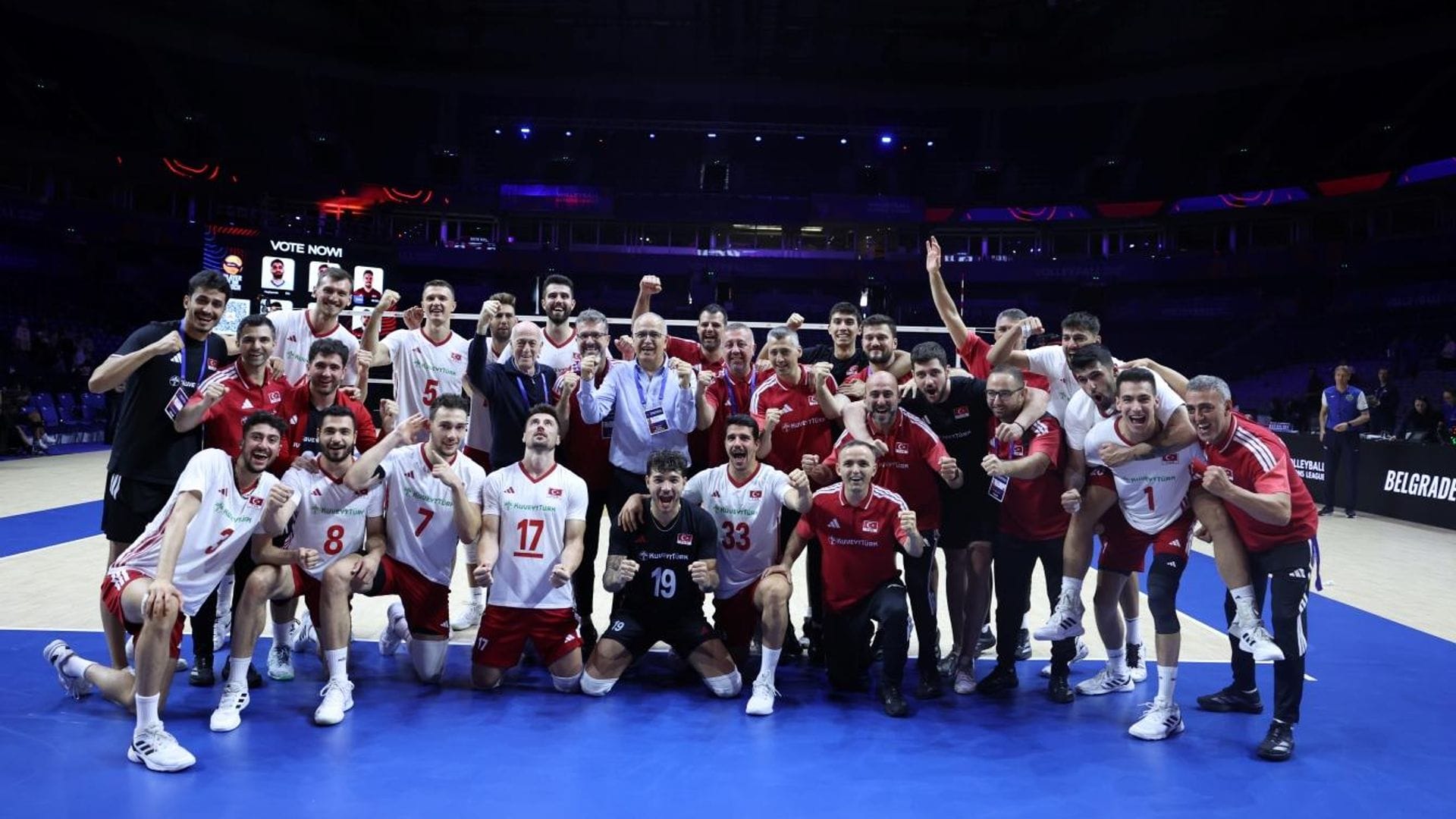 Tarihi Başarı: Türkiye İlk Kez Hem Kadın Hem Erkek Milli Voleybol Takımlarıyla Milletler Ligi Finallerinde