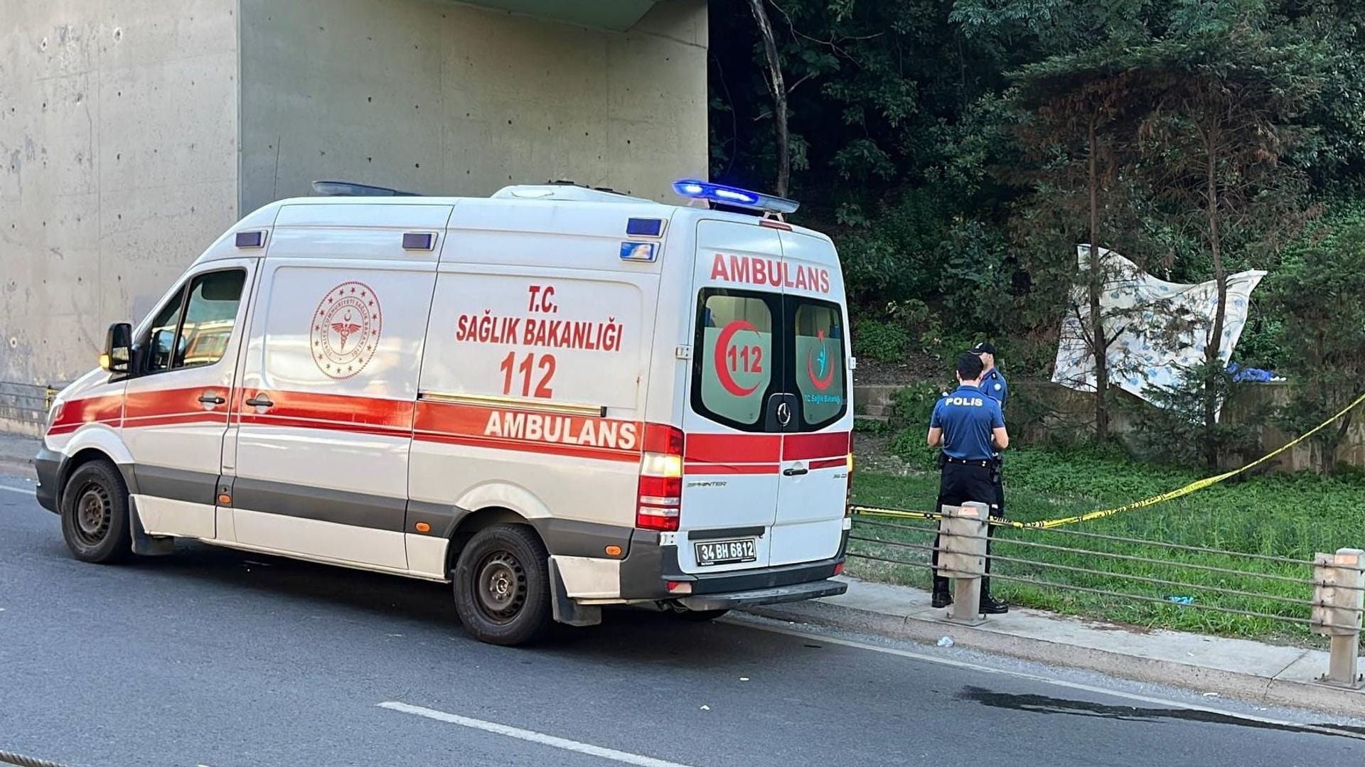 Şişli’de Yol Kenarında Ceset Bulundu