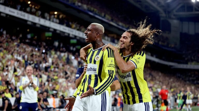 Fenerbahçe UEFA Şampiyonlar Ligi’ndeki Yoluna Devam Edecek