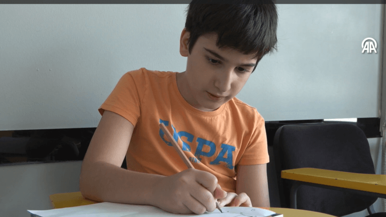 12 Yaşındakinin Büyük Başarısı: Dünya Matematik Yarışmasında Bronz Madalya