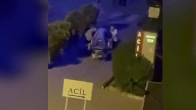 Paramediğin cesareti: Kalbi duran yaralının hayatı için sedye üzerinde müdahale