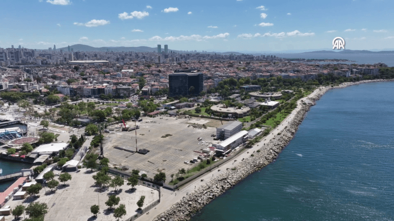 Kadıköy Rıhtım Camisi’nin İnşaatı Başladı: İlk Kazık Çakıldı