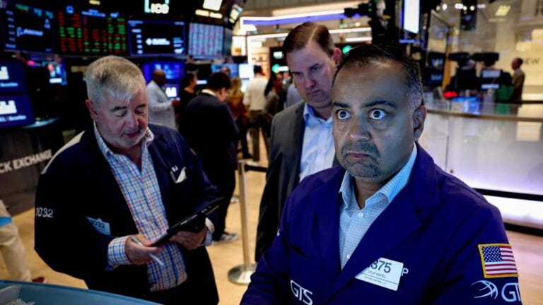 Fed Kararı Beklentisi Wall Street’i Sarstı: Piyasalarda Satış Baskısı