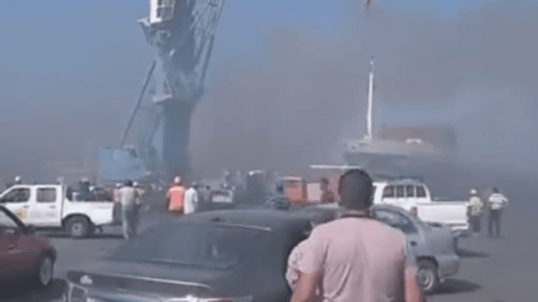 Mısır’ın Dimyat Limanı’nda ABD’ye ait bir gaz tankerine saldırı