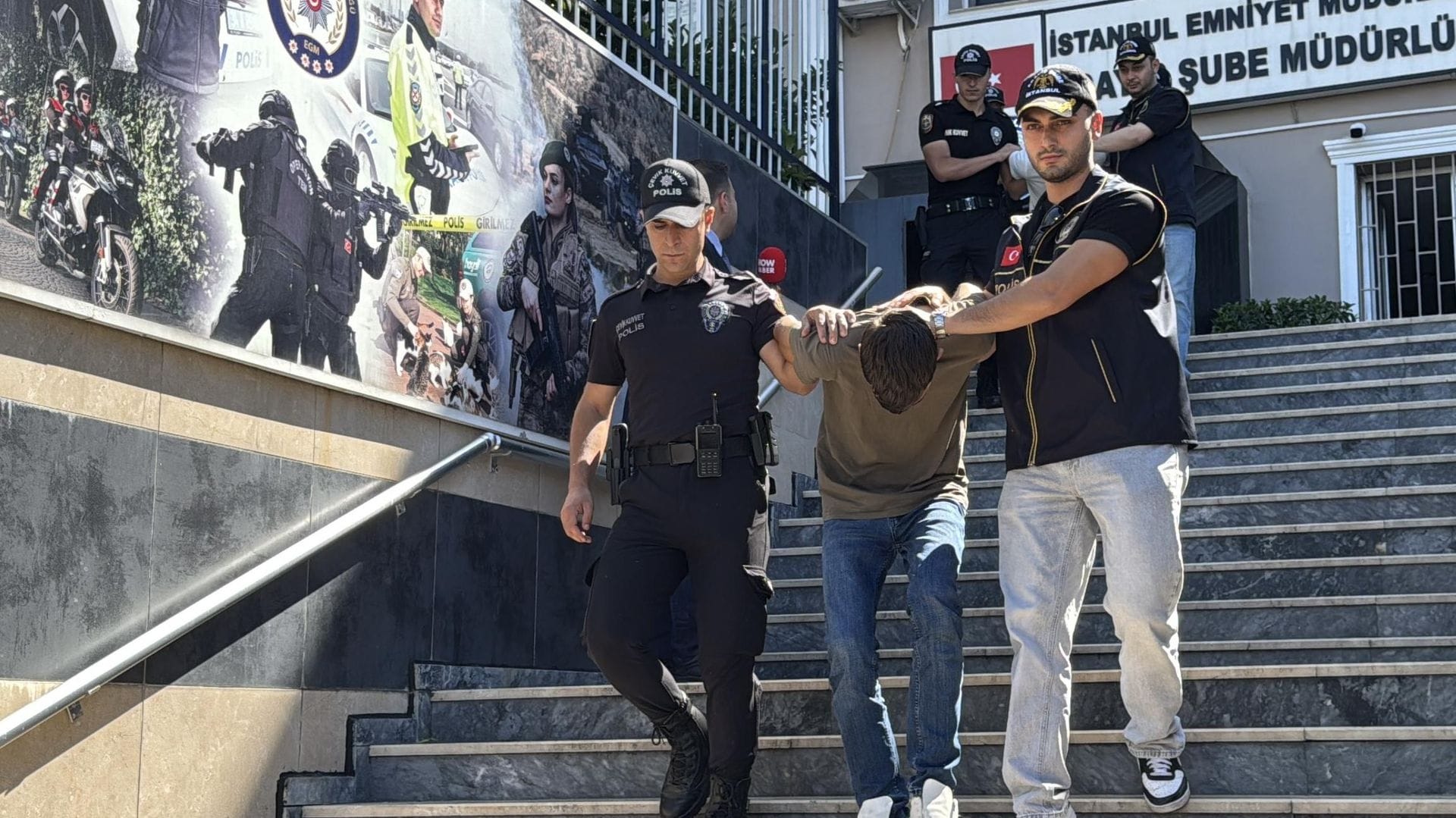 Düğün Fotoğrafçısının Cansız Bedeni Ormanda Bulundu: Öldürülme Nedeni Şoke Etti
