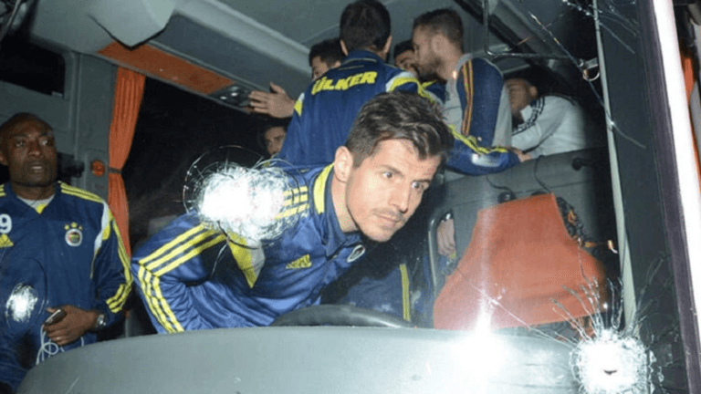 Fenerbahçe Takım Otobüsüne Saldırı Soruşturmasında Gelişme: 4 Şüpheli Adliyeye Sevkedildi