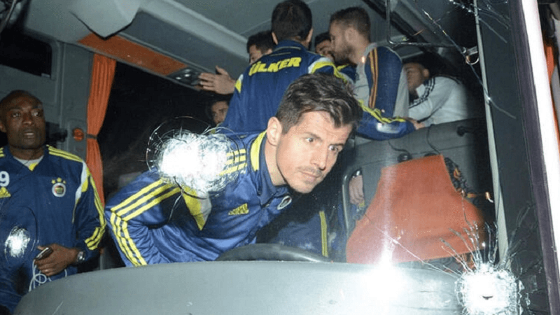 Fenerbahçe Takım Otobüsüne Saldırı Soruşturmasında Gelişme: 4 Şüpheli Adliyeye Sevkedildi