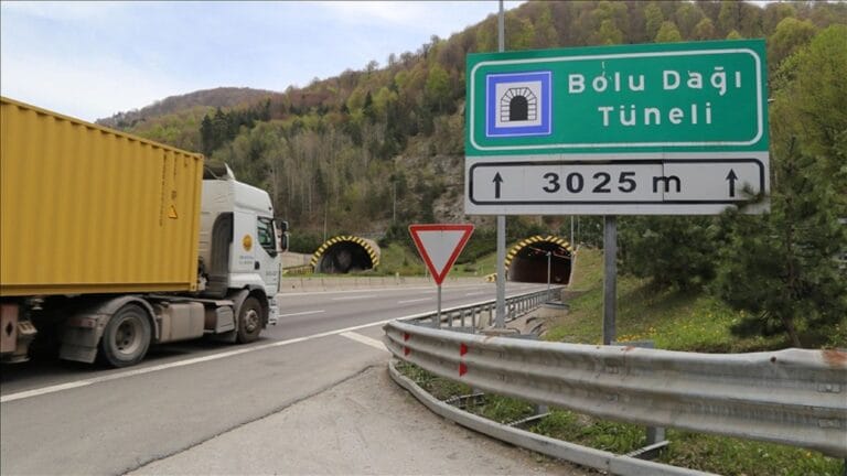 Bolu Mountain Tunnel Fire: Ankara Direction Closed to Traffic