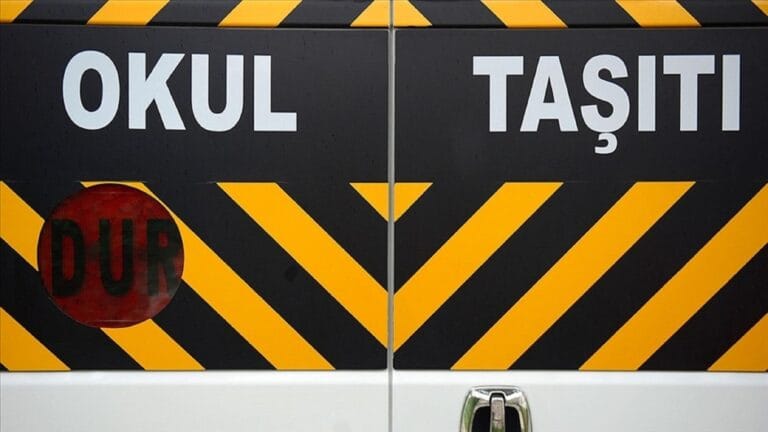İzmir’de Okul Servis Ücretleri Yüzde 20 Arttı