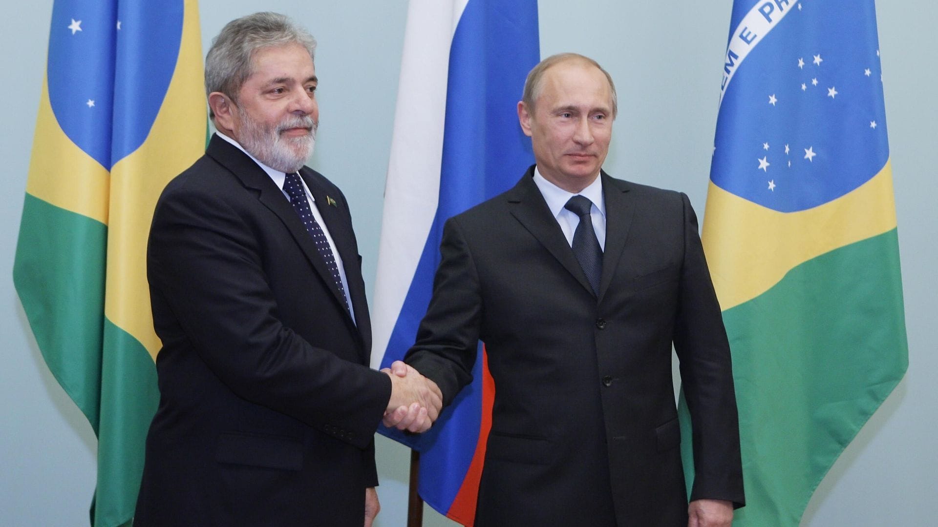 Putin ve Lula da Silva Görüştü: Ukrayna Krizi ve İkili İlişkiler Gündemde