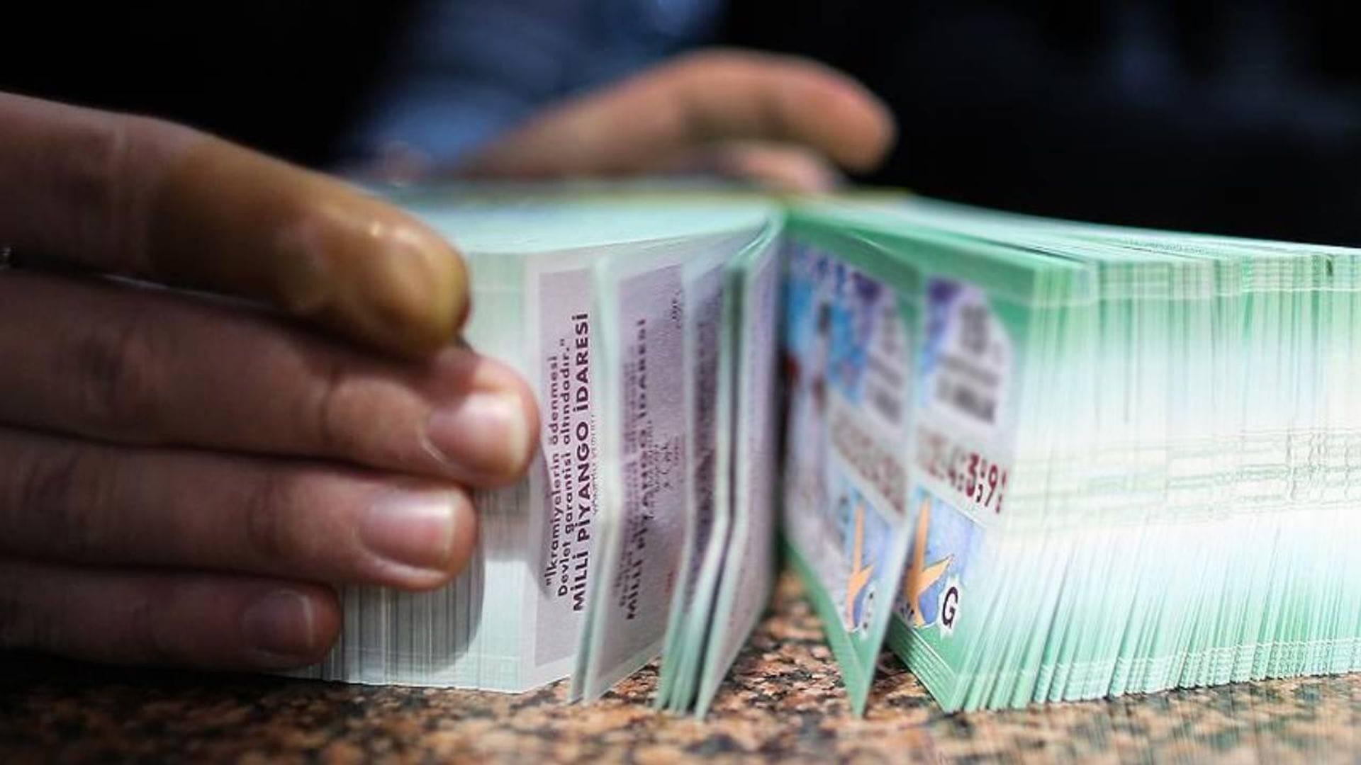 Şanslı Piyango Kazananı: 1 Milyon Euroluk Bilet Çöpten Çıkarıldı
