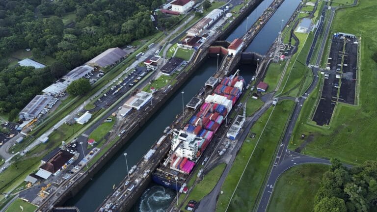 Panama Kanalı’nda Yoğunluk Arttı: 4 Milyon Dolarlık Geçiş