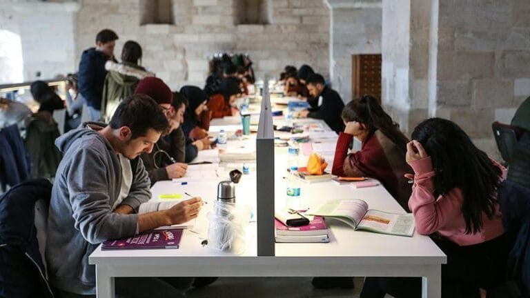 Student Amnesty Published in Official Gazette: Who is Included?