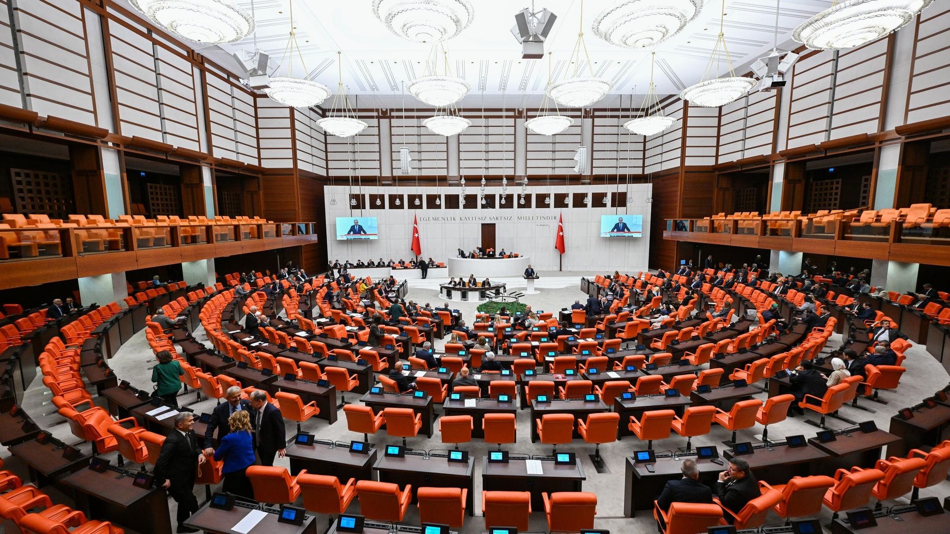 Şehit Aileleri ve Gazilere İlişkin Yeni Düzenlemeler Yasalaştı