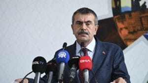 YKS ve LGS Sınavlarında Değişiklik Yok, Ancak İçerik Güncellenecek