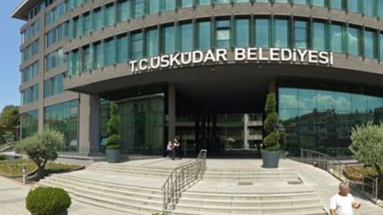 Üsküdar Belediye Meclisi Başkan Vekilliği Seçimine İlişkin Gelişmeler: AK Parti Suç Duyurusunda Bulundu