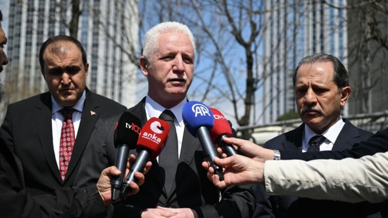 Dolandırıcılık Uyarısı: Sahte Sosyal Medya Hesaplarına Dikkat
