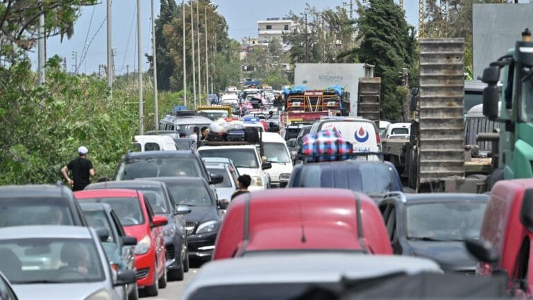 Küçükçekmece’de Trajik Kaza: İETT Otobüsü ve Otomobil Çarpıştı