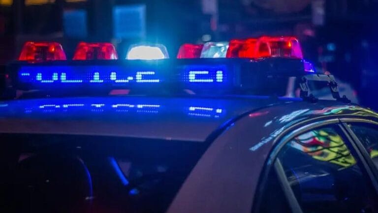 Londra’nın Kalbinde Bıçaklı Saldırı: 3 Kişi Yaralandı, 1 Kişi Gözaltına Alındı