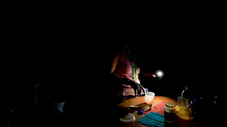 Cuba Plunged into Darkness: National Electricity System Collapses