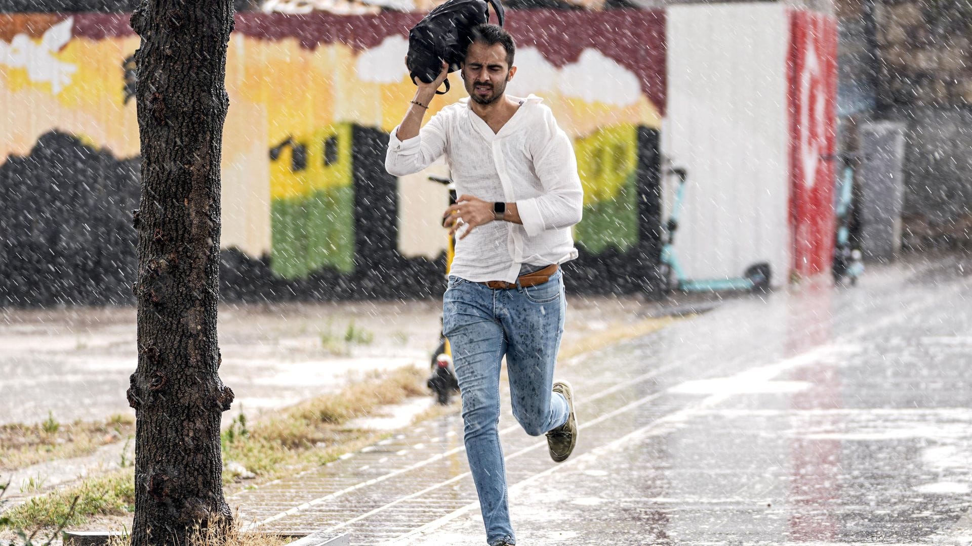 Yeni Hava Durumu Tahmini: İstanbul ve Çok Sayıdaki İl İçin Sağanak Uyarısı