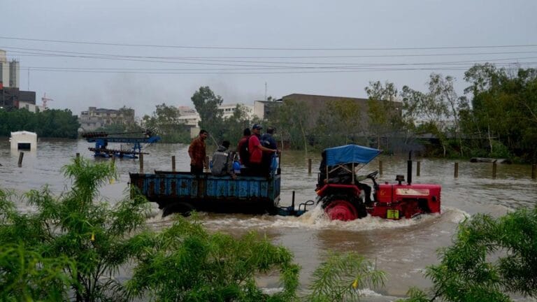 Floods in India: Death Toll Rises to 82