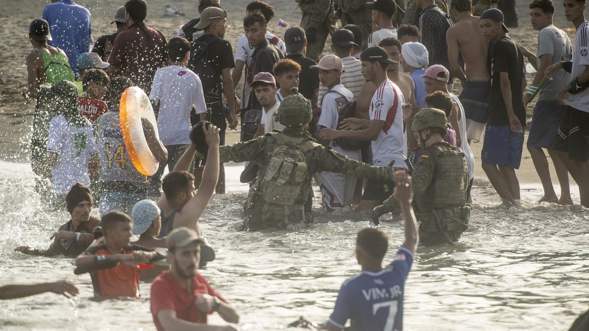 Sebte Krizi: 60 Bin Göçmen İspanya Sınırına Neden Akın Etti?