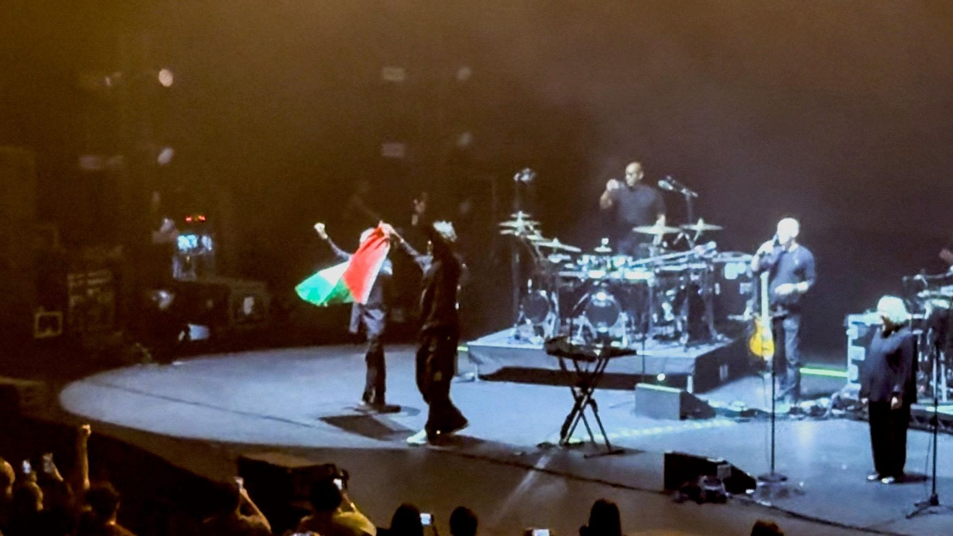 Massive Attack Speaks Out About Bizarre Experience in Singapore After Flying Palestinian Flag