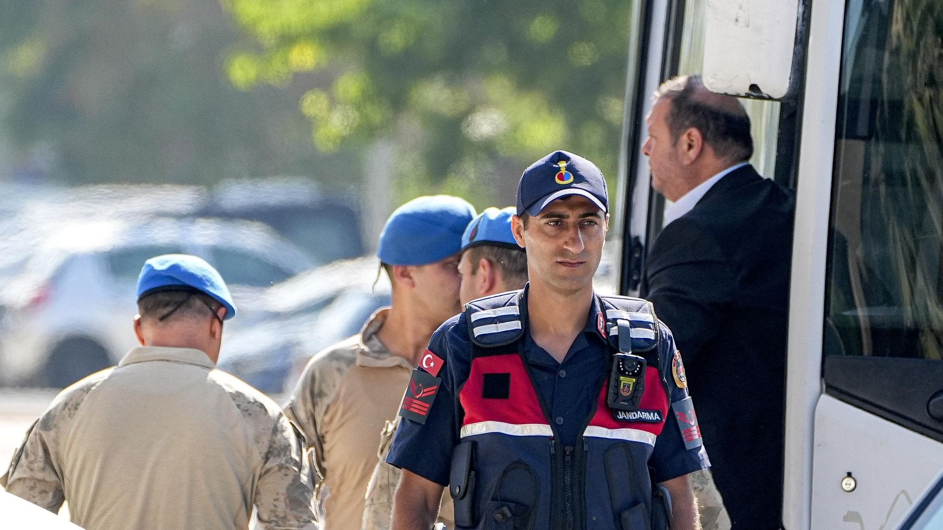 CHP’den Menderes Belediye Başkanı İçin İhrac Talebi