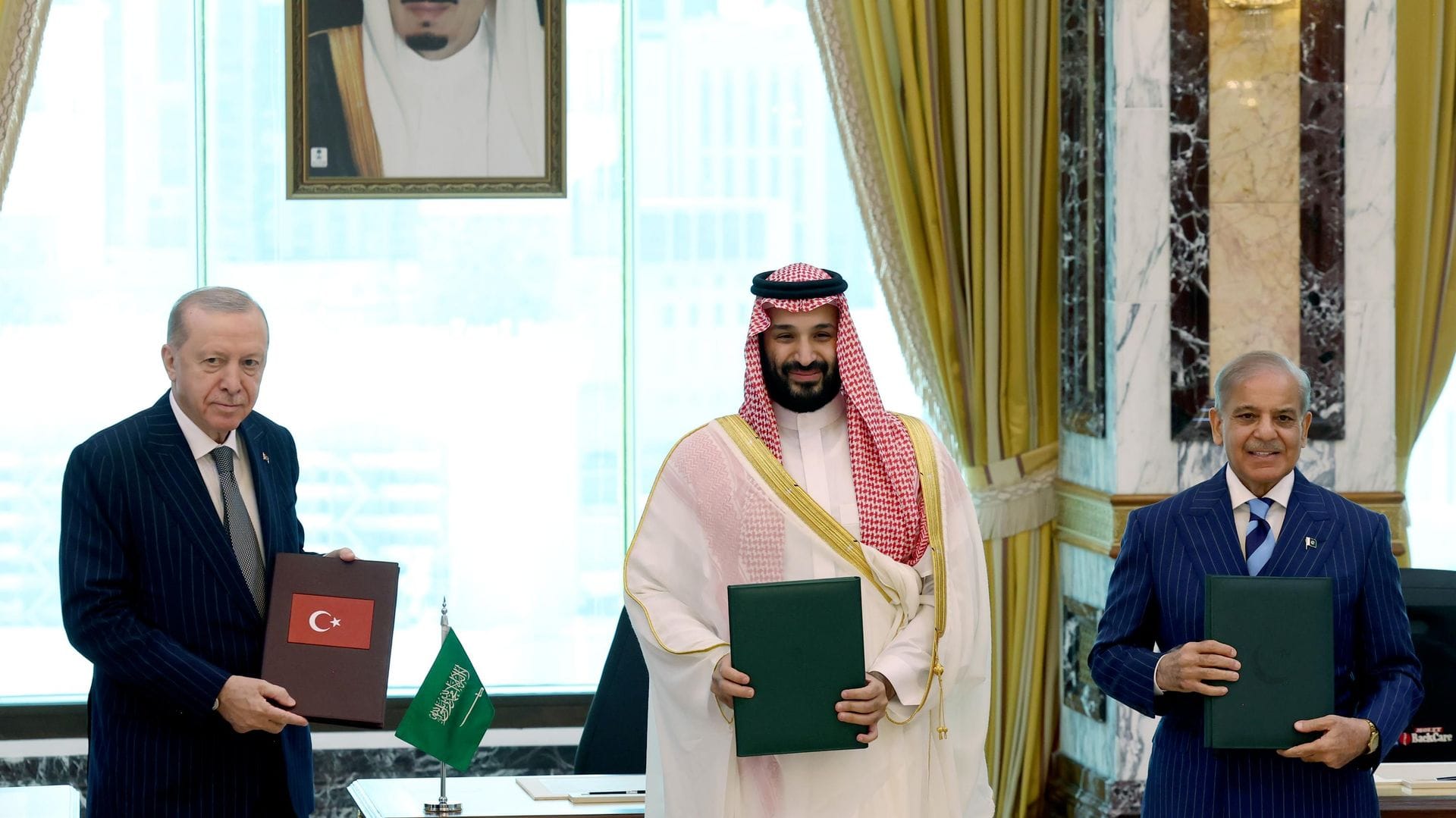 Tarihî İttifak: Türkiye, Suudi Arabistan ve Pakistan İş Birliğinin Bölgesel Güç Dengesine Etkisi