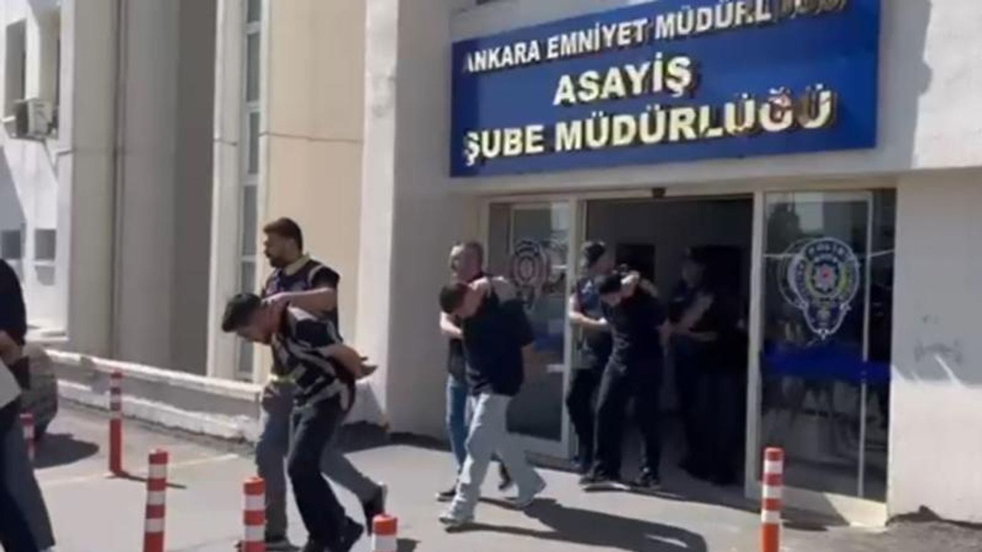 Suspects Detained for Drifting in Ankara, Fined Over 2 Million Lira Suspects Detained for Drifting in Ankara, Fined Over 2 Million Lira