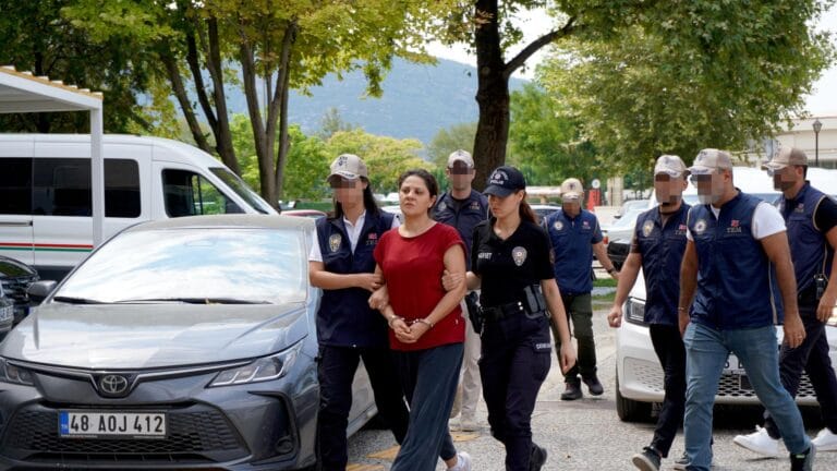 Cumhurbaşkanı Erdoğan’a Yönelik Suikast Girişimindeki FETÖ Üyesi Burkay Karatepe’nin Ablasının İfadesi