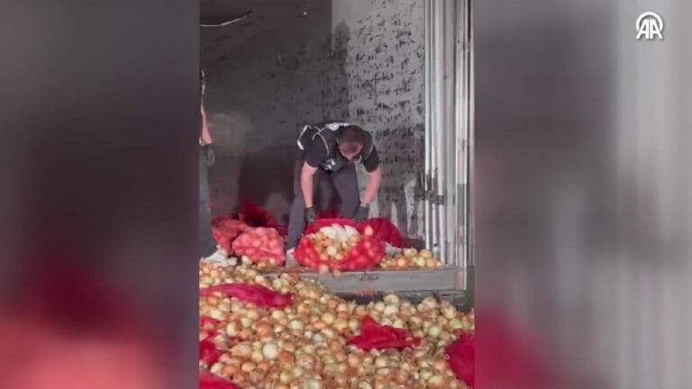 Ankara’da Soğan Çuvallarında Uyuşturucu Operasyonu: 93 Kilogram Metamfetamin Ele Geçirildi