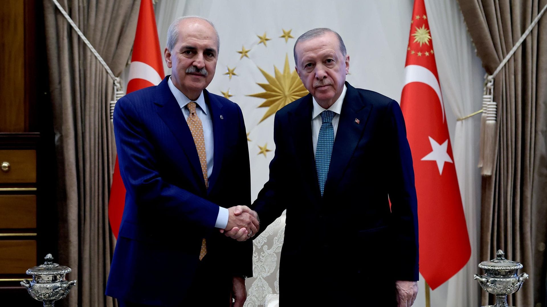 Cumhurbaşkanı Erdoğan, Meclis Başkanı Kurtulmuş ile Görüştü