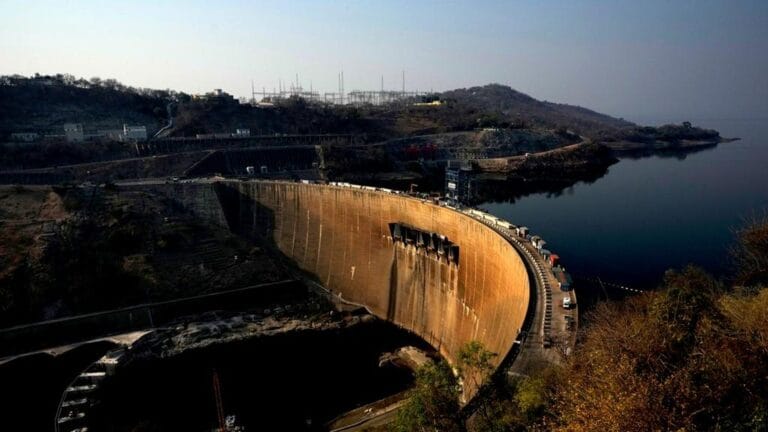 Kariba Gölü’nde Feribot Felaketi: 15 Kişi Hayatını Kaybetti