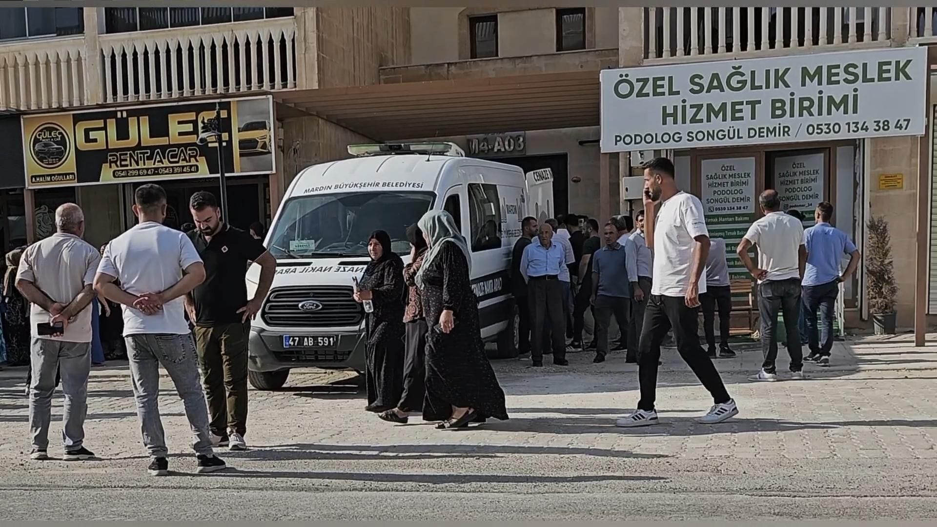 Mardin’de Kadın Cinayeti: 68 Yaşındaki Eşini Bıçaklayarak Öldüren Adam Yakalandı Mardin’de Kadın Cinayeti: 68 Yaşındaki Eşini Bıçaklayarak Öldüren Adam Yakalandı