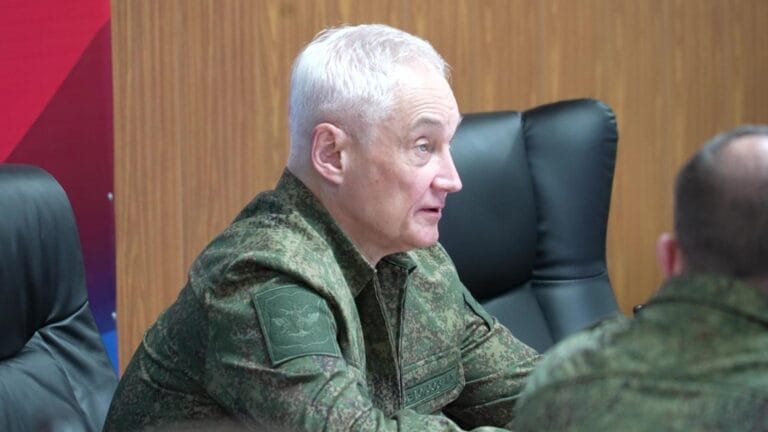 Rusya Savunma Bakanı Andrey Belousov Vostok Askeri Grubu’nu Denetledi